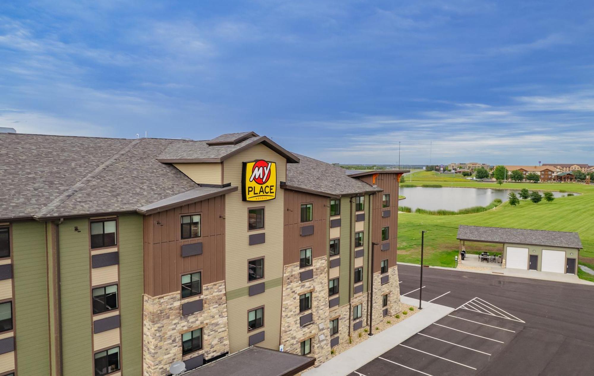 My Place Hotel-Mitchell Sd Exterior photo
