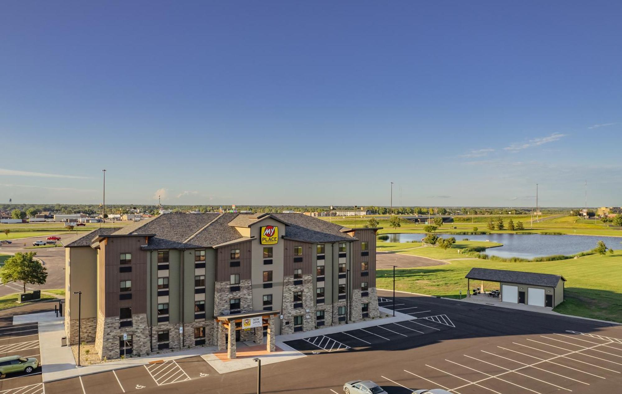 My Place Hotel-Mitchell Sd Exterior photo